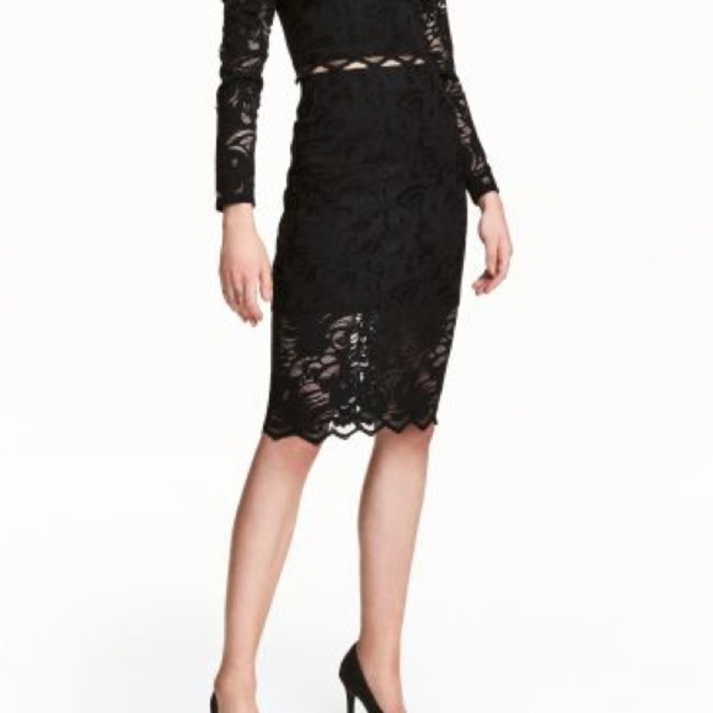 4 for 35 ✨HM lace pencil skirt with nude slip